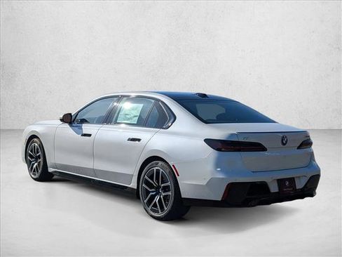 New 2026 BMW i7 xDrive60 AWD/4WD image 7