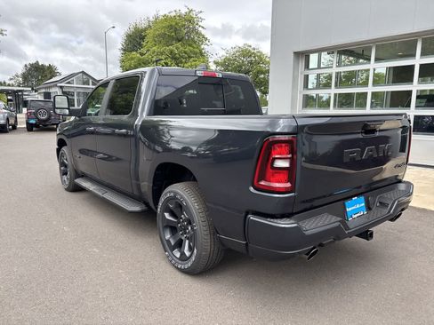 New 2026 RAM 1500 Express AWD/4WD image 3
