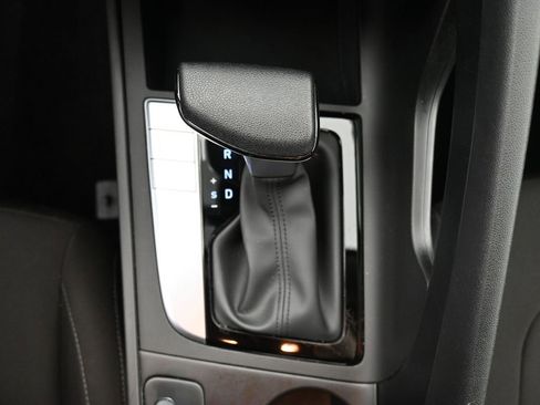 Used 2024 Hyundai Elantra SEL FWD image 18