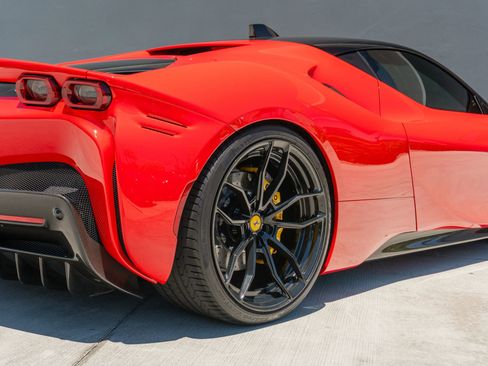 Used 2021 Ferrari SF90 Stradale AWD/4WD image 13