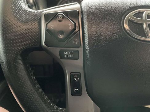 Used 2020 Toyota Tacoma SR5 image 30