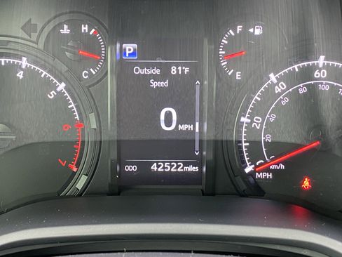Used 2022 Toyota 4Runner SR5 RWD image 5