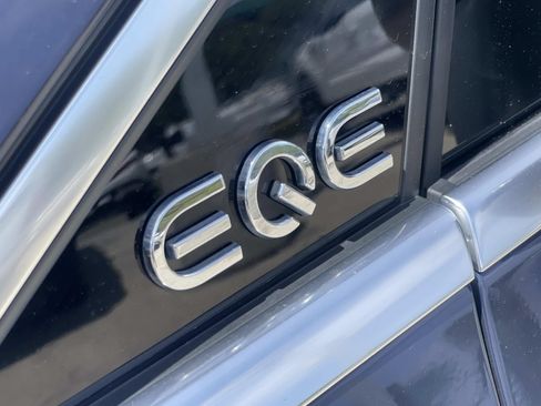 Used 2023 Mercedes-Benz EQE 350+ 4MATIC SUV w/ Exclusive Trim Package image 5