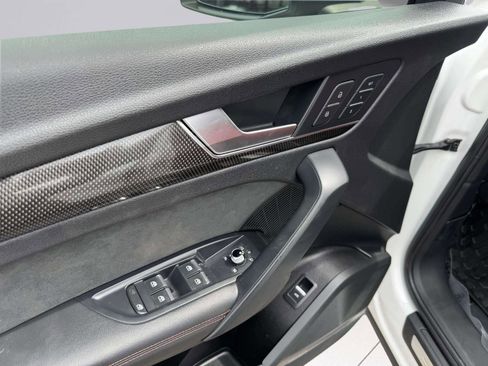 Used 2018 Audi SQ5 Prestige w/ Prestige Package AWD/4WD image 19