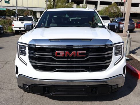 Used 2024 GMC Sierra 1500 SLT image 9
