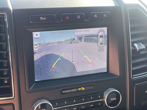 Used 2019 Ford Expedition Limited w/ Equipment Group 302A image 10