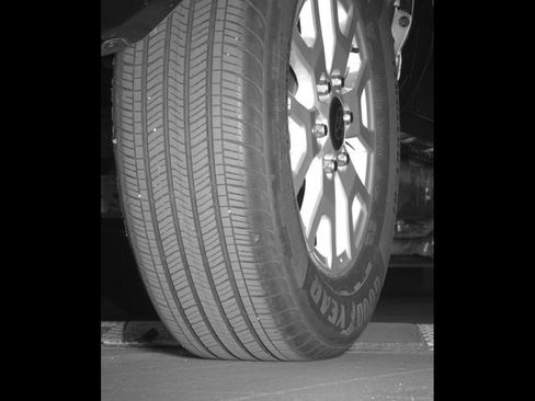 Certified 2025 Toyota Tacoma SR5 AWD/4WD image 14