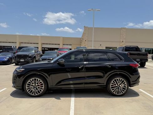 Used 2025 Audi SQ5 Prestige AWD/4WD image 6