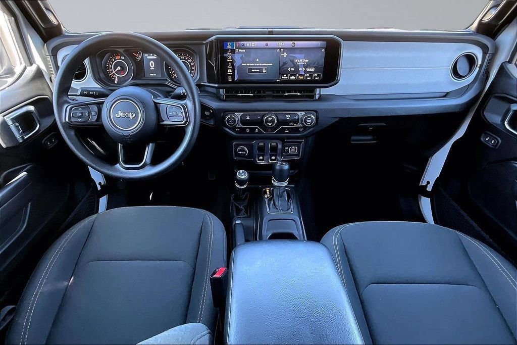 Certified 2025 Jeep Wrangler Sport AWD/4WD image 9