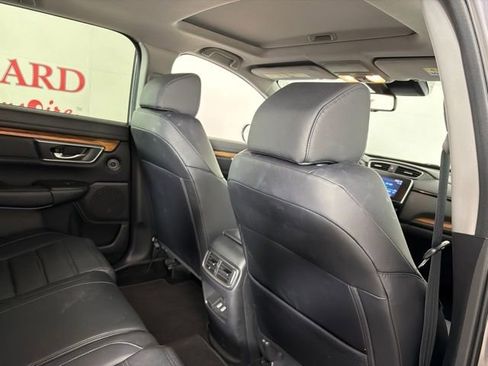 Used 2018 Honda CR-V Touring image 19