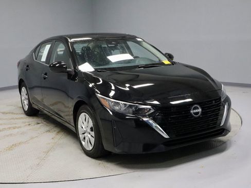 Certified 2025 Nissan Sentra S image 1