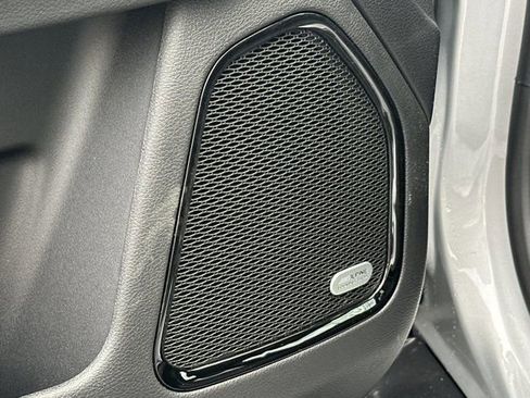 New 2026 Jeep Compass Limited image 12