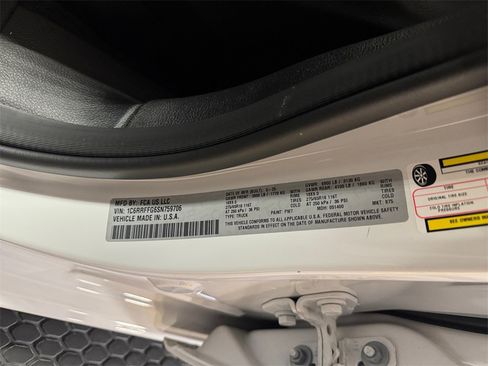 Used 2025 RAM 1500 Big Horn image 31