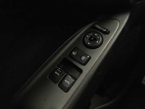 Used 2016 Kia Forte Koup SX w/ SX Premium Package image 27