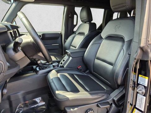 Used 2025 Ford Bronco Badlands AWD/4WD image 16