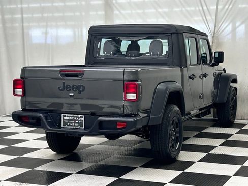 New 2026 Jeep Gladiator Sport image 7