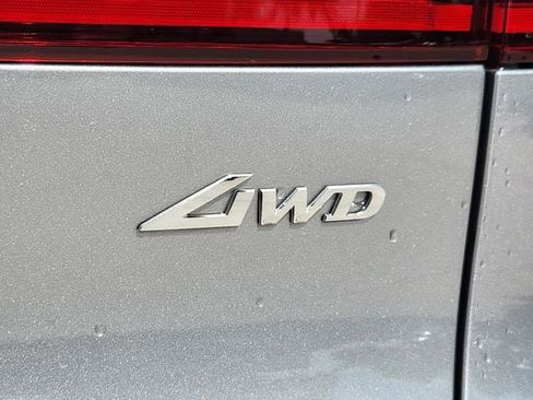 Used 2026 Genesis GV70 2.5T AWD/4WD image 8