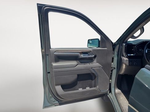 Used 2025 Chevrolet Silverado 1500 LT AWD/4WD image 22