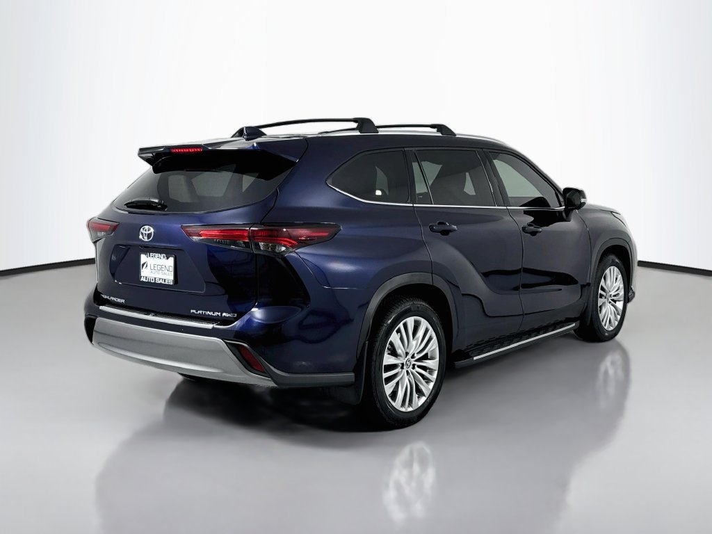 Used 2024 Toyota Highlander Platinum AWD/4WD image 4