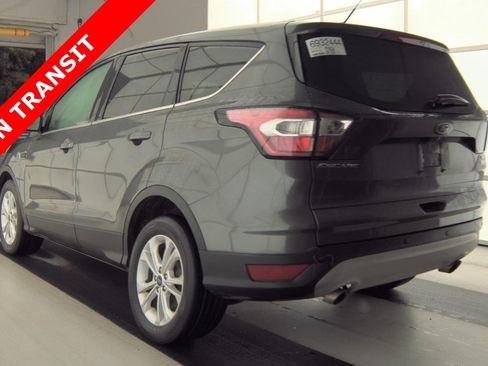 Used 2017 Ford Escape SE FWD image 5