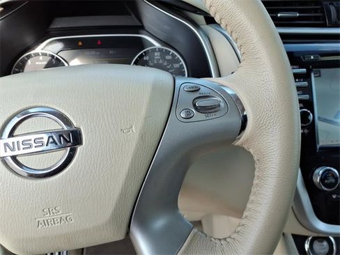 Used 2015 Nissan Murano SV w/ Premium Package image 11