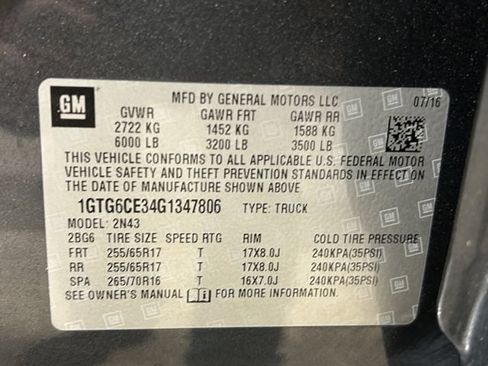 Used 2016 GMC Canyon SLE w/ All Terrain Package AWD/4WD image 32