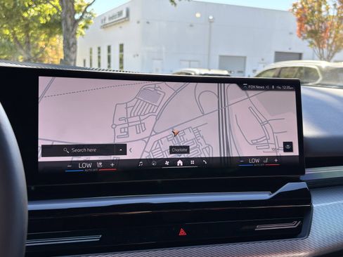 Certified 2025 BMW 530i xDrive w/ M Sport Package image 25