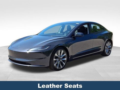 Used 2024 Tesla Model 3 Standard Range RWD image 4
