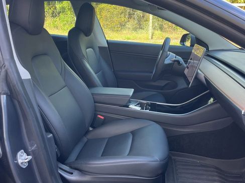 Used 2020 Tesla Model 3 Long Range image 19