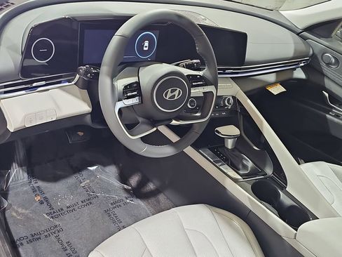 New 2026 Hyundai Elantra Limited image 15