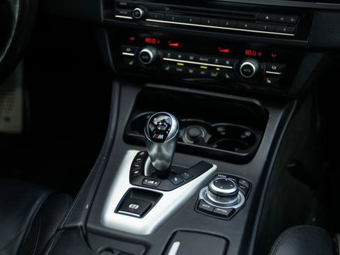 Used 2013 BMW M5 RWD image 33