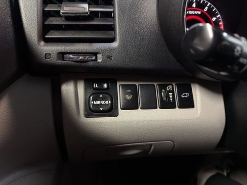 Used 2010 Toyota Highlander Limited image 14