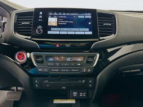 Used 2022 Honda Pilot Black Edition image 15