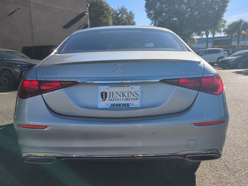 Used 2022 Mercedes-Benz S 580 4MATIC Sedan image 4