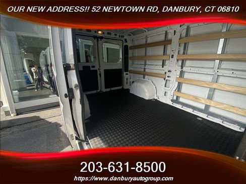 Used 2025 RAM ProMaster 2500 w/ U-Haul Equipment Group FWD image 21