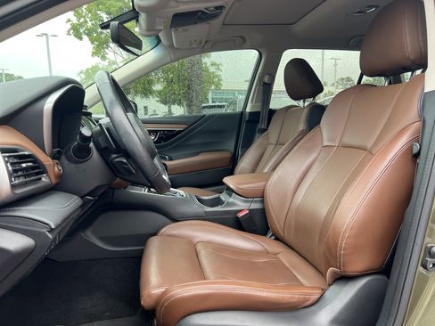 Used 2022 Subaru Outback Touring XT AWD/4WD image 16