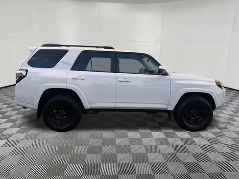 Used 2023 Toyota 4Runner TRD Off-Road AWD/4WD image 10