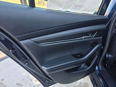 New 2025 MAZDA MAZDA3 s image 8