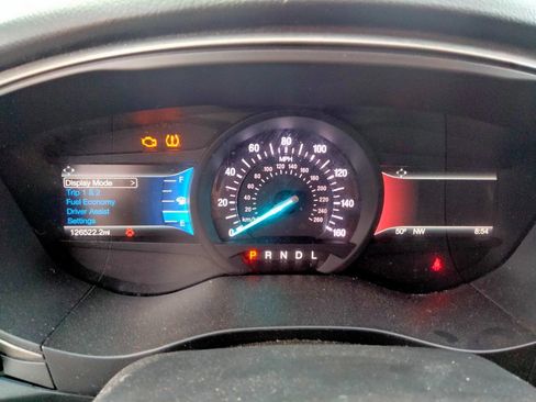 Used 2018 Ford Fusion SE image 12