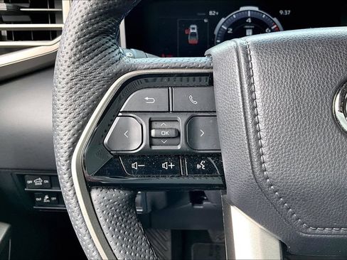 Used 2026 Toyota Tundra Platinum AWD/4WD image 26