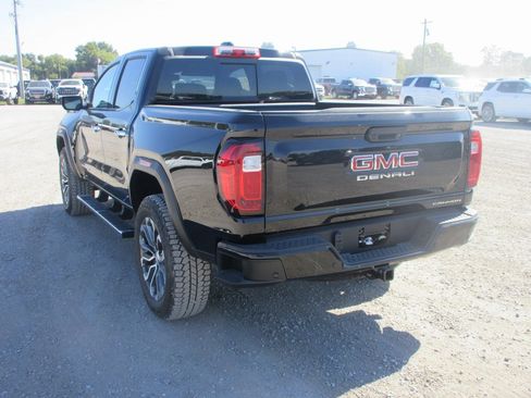 New 2026 GMC Canyon Denali image 8