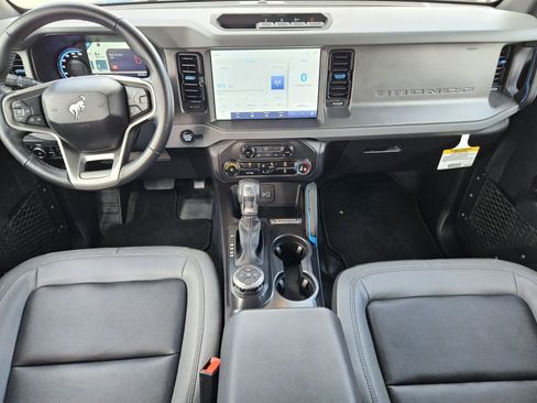 Certified 2024 Ford Bronco Black Diamond image 15