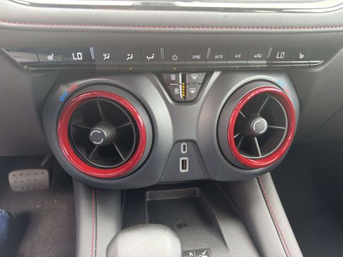 Used 2023 Chevrolet Blazer RS FWD image 26