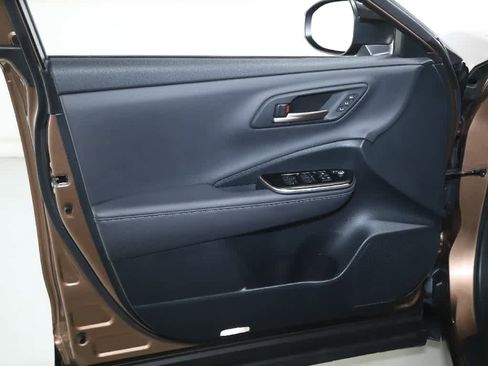 Certified 2025 Toyota Crown Signia AWD/4WD image 15