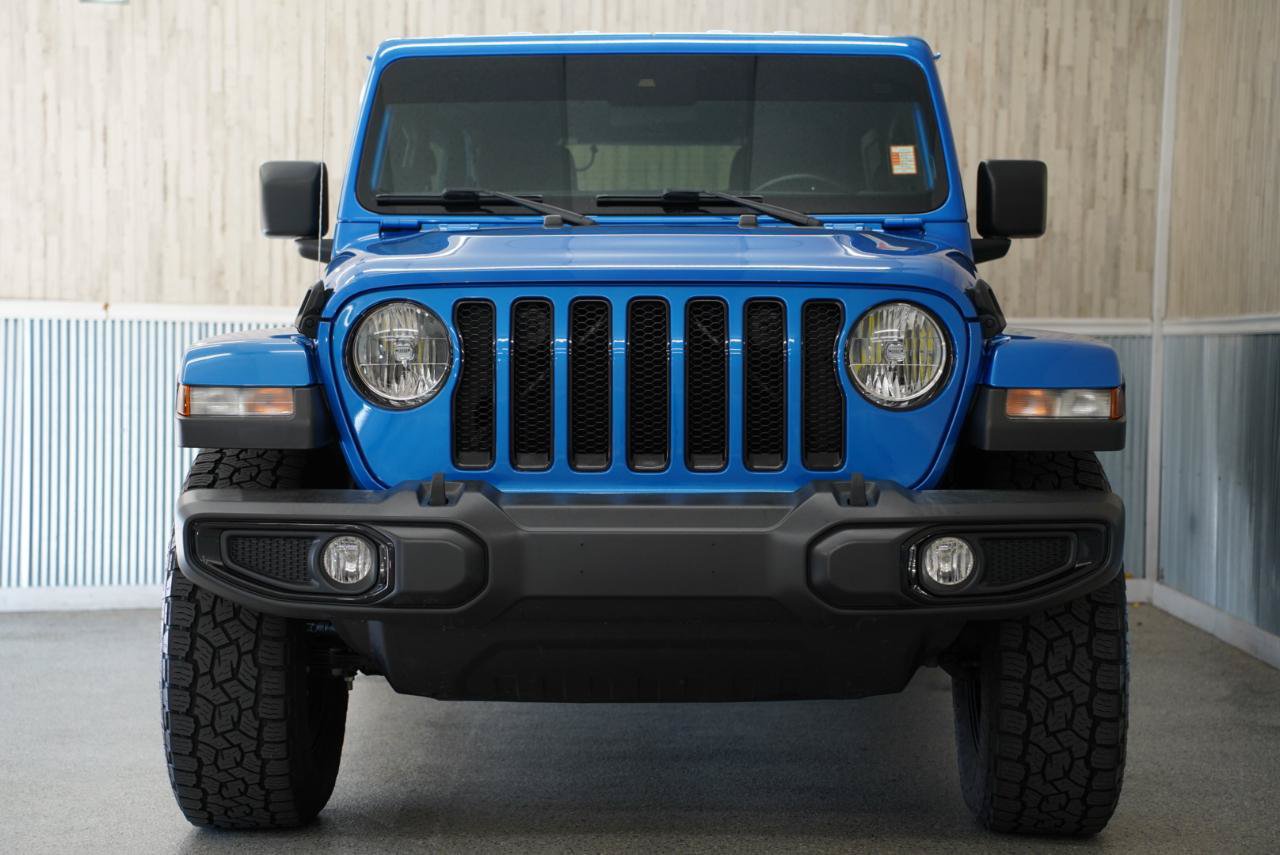 Used 2021 Jeep Wrangler Unlimited Sahara AWD/4WD image 3