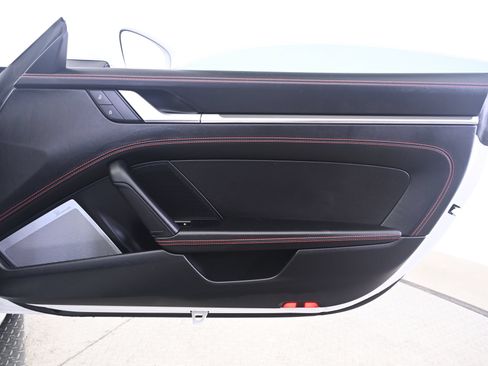 Certified 2024 Porsche 911 Targa 4S AWD/4WD image 20