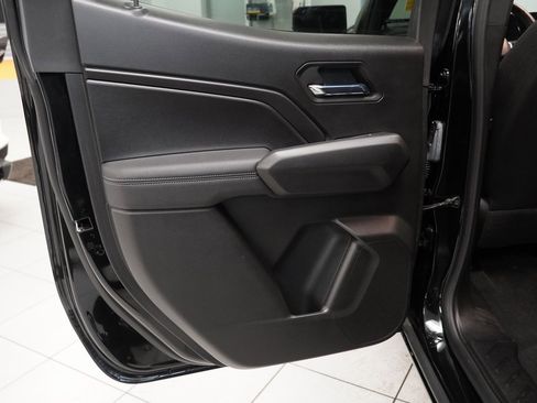 Used 2023 Chevrolet Colorado LT w/ LT Convenience Package II image 25