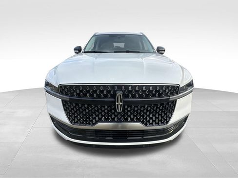 New 2026 Lincoln Navigator L Premier AWD/4WD image 27