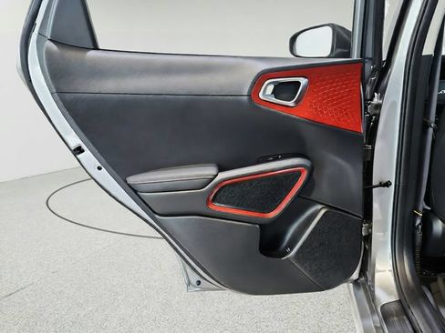 Certified 2025 Kia Soul GT-Line w/ GT-Line Technology Package FWD image 23