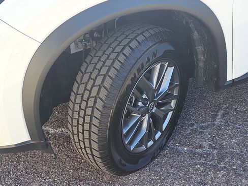 Used 2024 Nissan Rogue S AWD/4WD image 36